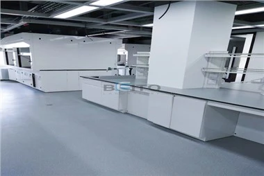 Laboratórne pracovné stoly z nehrdzavejúcej ocele